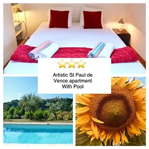 Artistic Saint-paul-de-vence With Pool Saint-Paul-de-Vence